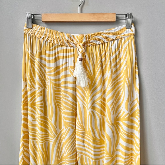 True Destinations Pants Women's Medium Yellow Tropical Pull On Beachy Boho Flare - Picture 5 of 12